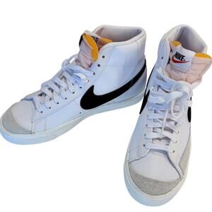 Nike Blazer Mid ’77 Vintage Sneakers White Black Women’s 8.5 High Top